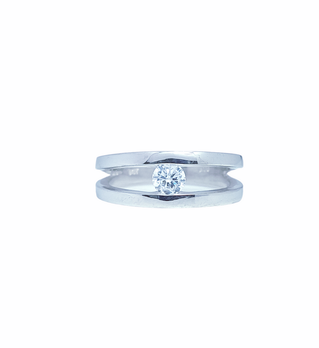 9ct White Gold Brilliant Cut Millennium Cubic Engagement Wedding Ring Front