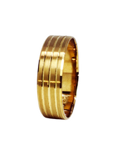 Load image into Gallery viewer, 9ct Yellow Gold Matt Shiny Band Size Z 7mm Diagonal Lef
